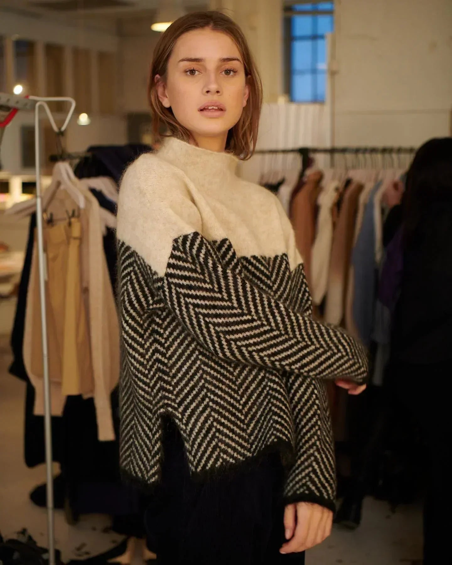 Gia - Luxury Cashmere Turtleneck